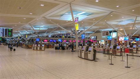 brisbane airport departures international.